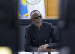 Perezida Kagame yahishuye ukuntu amafoto yabonye afite imyaka 11 yatumye arota kubohora u Rwanda