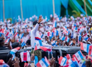 Kagame yasubije abanenze imitwe ya Politiki yahuje imbaraga na FPR INKOTANYI