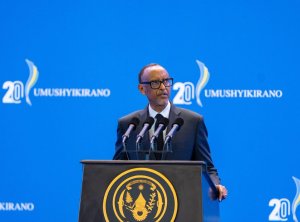Abayungukamo menshi ntayo bacukura - Perezida Kagame ku bashinja u Rwanda kwiba amabuye ya RDC