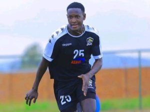 Ombolenga Fitina yavuze ikibura ngo asinyire Rayon Sports