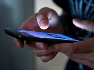 Indonesia yemeje itegeko ribuza abari munsi y'imyaka 16 gukoresha imbuga nkoranyambaga