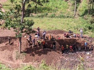 Karongi: Mu mezi atatu abarenga 60 bakatiwe n'inkiko bazira ubucukuzi bunyuranyije n'amategeko