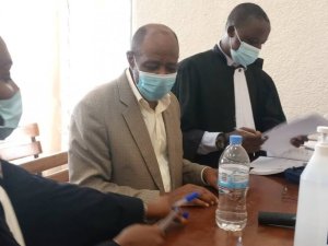 Urukiko rwategetse ko Rusesabagina afungwa iminsi 30 y'agateganyo