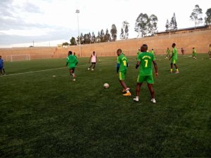 Etoile de l'Est yahagaritse abakinnyi 4 kubera imyitwarire mibi