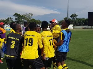 MUKURA VS y'abakinnyi 10 yahagaritse APR FC yari imaze imikino 50 idatsindwa