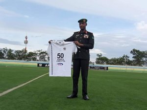 Ikigwari cy'umunyarwanda kirarusha abanyamahanga 50 ubutwari" Lt Gen Mubarakh Muganga uyobora APR FC