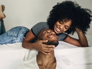 Dore imyitwarire mibi igaragara ku mukobwa igatuma umuhungu bakundana amuzinukwa burundu
