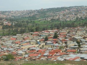 Sena yashimye Leta yimuye abaturage bo muri Kangondo na Kibiraro 