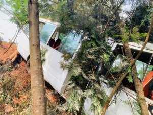 Polisi y'u Rwanda yafatiye ingamba imodoka zitwara abanyeshuri nyuma y'iyakoze impanuka