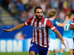 Arda Turan mu gahinda nyuma yo guhomba amafaranga yose yakoreye mu mupira w'amaguru