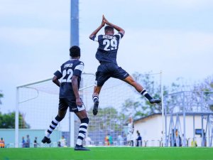 APR FC yatsinze Sunrise FC bigoranye ihita ifata umwanya wa mbere