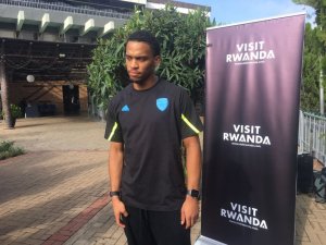 Myugariro mushya wa Arsenal yasuye u Rwanda [AMAFOTO]
