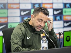Xavi yabwiye amagambo akomeye abakunzi ba FC Barcelona yamwirukanye