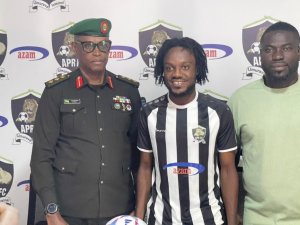 Bidasubirwaho APR FC yasinyishije Lamptey wo muri Ghana