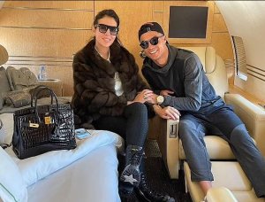 Umukunzi wa Cristiano Ronaldo yavuze akantu yamukoreye bagenzi be bagasara
