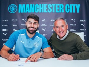 Manchester City yaguze myugariro wa kabiri uhenze mu mateka y'isi