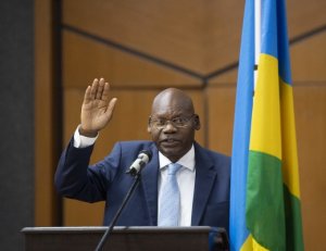 Dr Iyamuremye Augustin wari Perezida wa Sena yeguye 