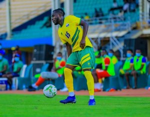 Se wa Nishimwe Blaise yavuze ku makuru yerekeza umuhungu we muri APR FC 