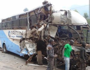 Bisi yavaga i Kampala igana i Kigali yakoze impanuka 