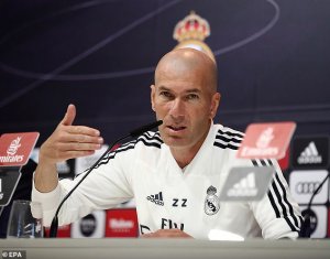 Zinedine Zidane yateye benshi ubwoba kubera ibyo yatangaje ku hazaza he muri Real Madrid