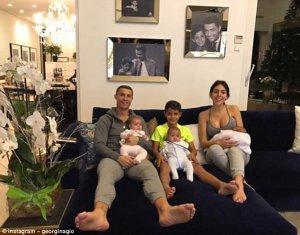Umujura yateye urugo rwa Cristiano Ronaldo yiba bimwe mu bintu bye