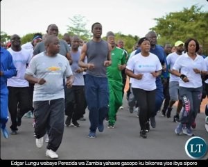 Edgar Lungu wabaye Perezida wa Zambia yihanijwe kubera ibikorwa yise ibya siporo
