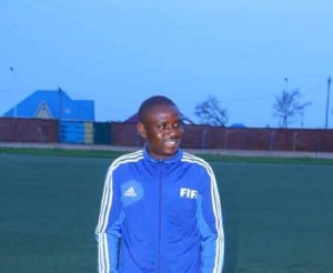 Amb.Nduhungirehe na Dr Diane Gashumba banenze United Stars yirukanye umutoza imushinja ubutinganyi