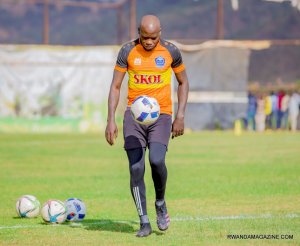 Bitunguranye Rayon sports yahagaritse umwe mubazamu bayo 