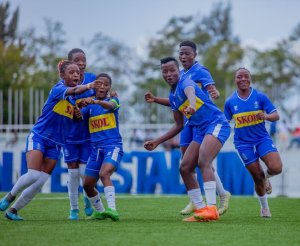 Rayon Sports y'abagore yegukanye igikombe cy'Amahoro bwa mbere mu mateka yayo 