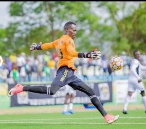 Umugande Sebwato Nicholas yongeyereye amasezerano muri Mukura VS ku kayabo