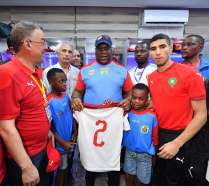 Perezida Tshisekedi yahawe impano n'umukinnyi wa Maroc nyuma yo gutenguhwa na Les Leopards