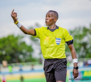 FERWAFA yatangaje abazasifura umukino wa Rayon Sports na APR FC bizewe