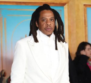 Umuraperi JAY-Z arifuza kugura ikipe Everton 