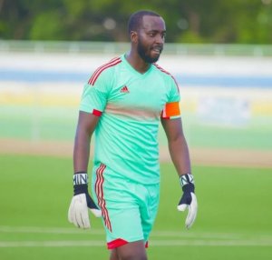 Biravugwa ko Kimenyi Yve ari mu marembo yerekeza muri Police FC