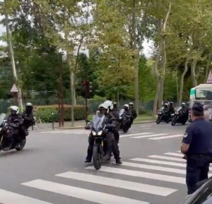 Lionel Messi yazengurutse Paris arinzwe cyane nk'umwami w'abami [AMAFOTO]