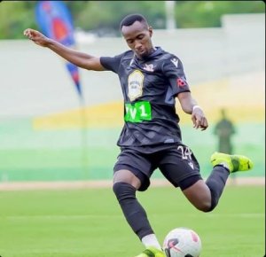 Rayon Sport yasinyishije myugariro mushya yakuye muri Gasogi