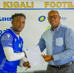 AS Kigali nayo yakoreye gapapu Rayon Sports iyitwara kizigenza yarambagizaga