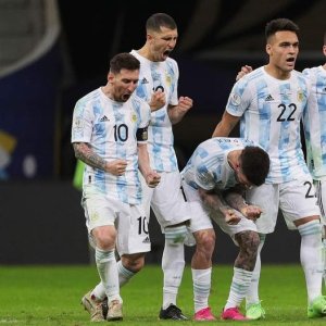 Messi yahaye ubutumwa bukomeye Neymar Jr nyuma yo kugera ku mukino wa nyuma wa Copa America 2021