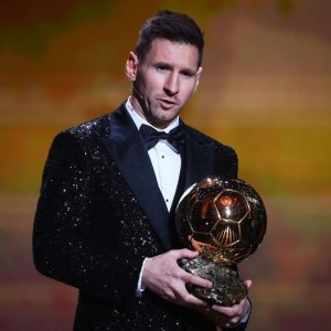 Lionel Messi yegukanye Ballon d'Or ya 7 ahigitse Lewandowski