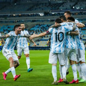 Lionel Messi yanze kubana mu cyumba n'undi mukinnyi wa Argentina kubera impamvu itangaje