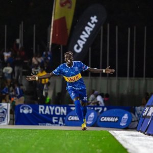 Rutahizamu Esenu yahaye ubutumwa abamutuka kubera guhusha ibitego cyane