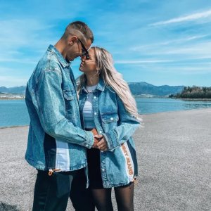 Umukunzi wa myugariro wa Arsenal yaciye ibintu kubera uburanga bwe[AMAFOTO]
