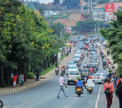 Yagonzwe n'imodoka arapfa amaze gushikuza umuntu telefone