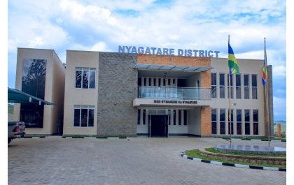 Nyagatare: Umugabo yishe umugore we n'abana be babiri, nawe ariyahura