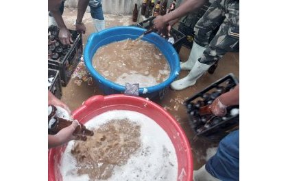 Rutsiro: Hamenwe litiro 17.000 z'inzoga zengwaga hisunzwe isabune