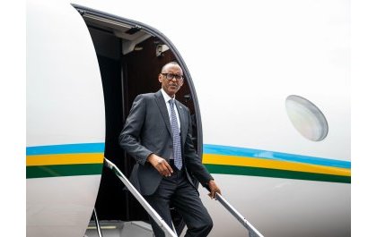 Perezida Kagame yatangiye uruzinduko rw'iminsi ibiri muri Botswana