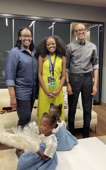 Iyo mpuye na we biba bimeze nko guhura na Data - Sherrie Silver kuri Perezida Kagame