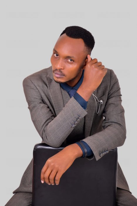 Mister Rukundo uhagarariye u Rwanda muri Mister Africa yaje muri batanu bambere [AMAFOTO]