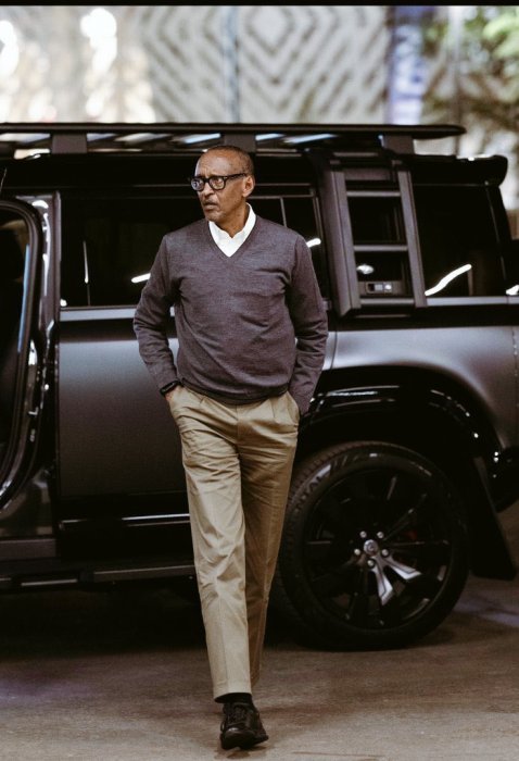 Perezida Kagame yitabiriye umukino wa BAL ari mu modoka idasanzwe [AMAFOTO]