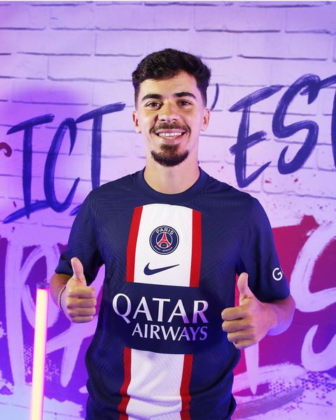 PSG yasinyishije umukinnyi wa mbere muri iyi mpeshyi